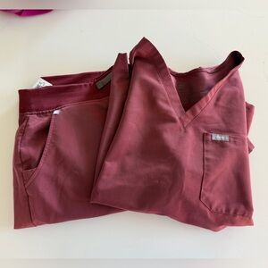 Figs Women's Scrub set in Dark Cherry- Large
